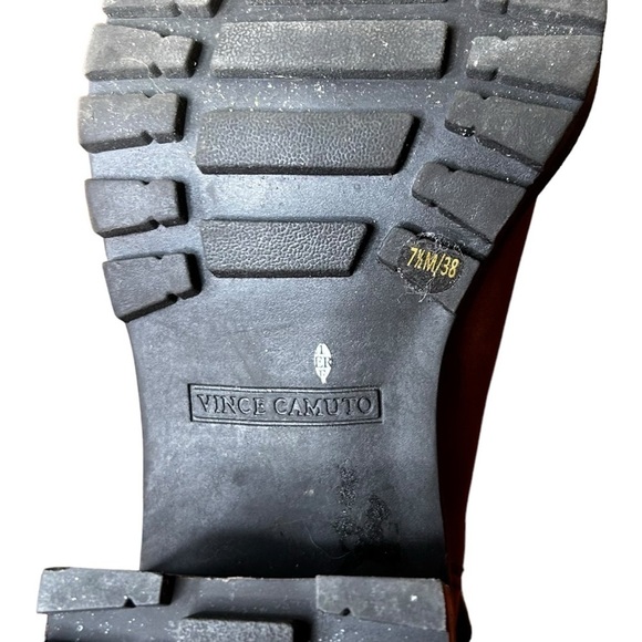 Vince Camuto Women’s Leather Stacked Heel Chelsea Boot- Size 7 - Picture 7 of 8